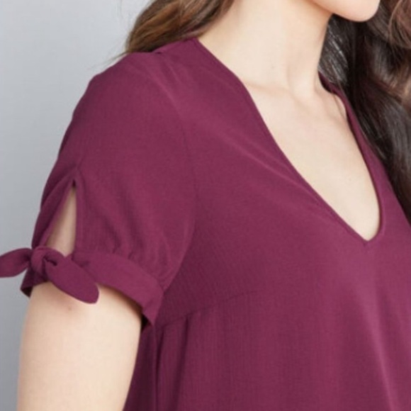 MODCLOTH Puff Sleeve Purple Vneck Short Sleeve Blouse Top - Picture 2 of 8